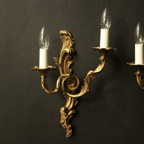 FRENCH PAIR OF GILDED BRONZE ANTIQUE WALL LIGHTS - ADDITIONAL PHOTO 1