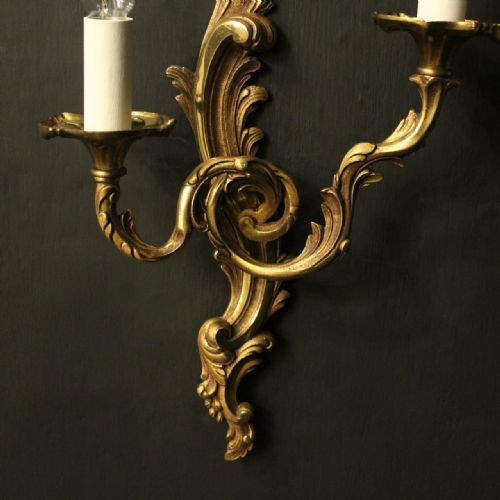 FRENCH PAIR OF GILDED BRONZE ANTIQUE WALL LIGHTS - ADDITIONAL PHOTO 2
