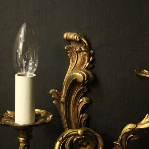 FRENCH PAIR OF GILDED BRONZE ANTIQUE WALL LIGHTS - ADDITIONAL PHOTO 3
