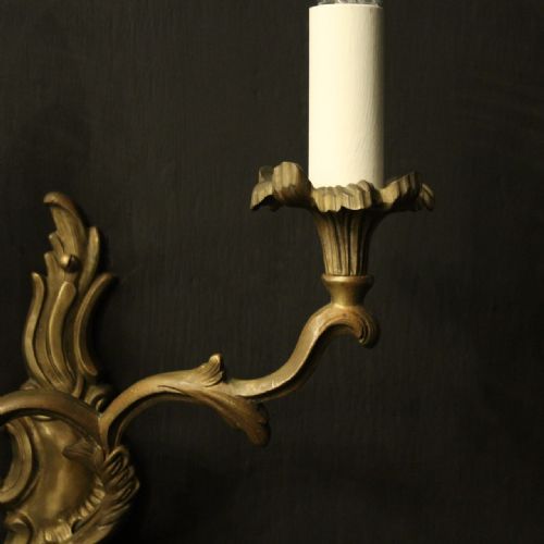 FRENCH PAIR OF GILDED BRONZE ANTIQUE WALL LIGHTS - ADDITIONAL PHOTO 4