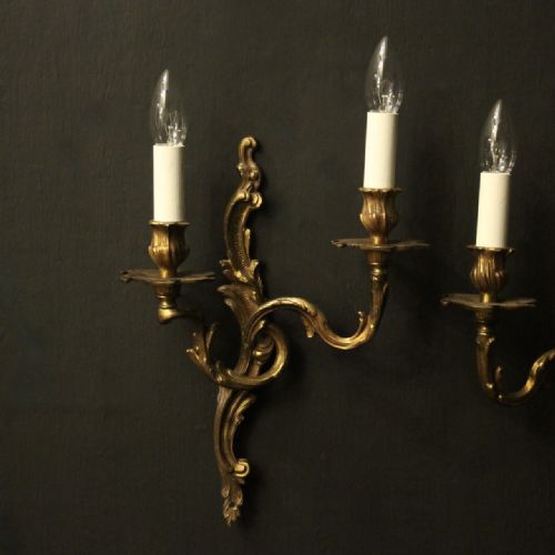 FRENCH PAIR OF GILDED BRASS ANTIQUE WALL LIGHTS - ADDITIONAL PHOTO 1