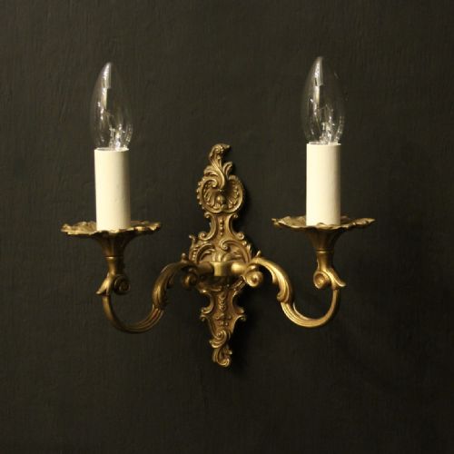 FRENCH PAIR OF GILDED TWIN ARM ANTIQUE WALL LIGHTS - ADDITIONAL PHOTO 1