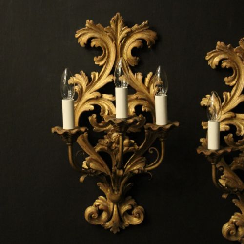 ITALIAN PAIR OF GILTWOOD ANTIQUE WALL LIGHTS - ADDITIONAL PHOTO 1