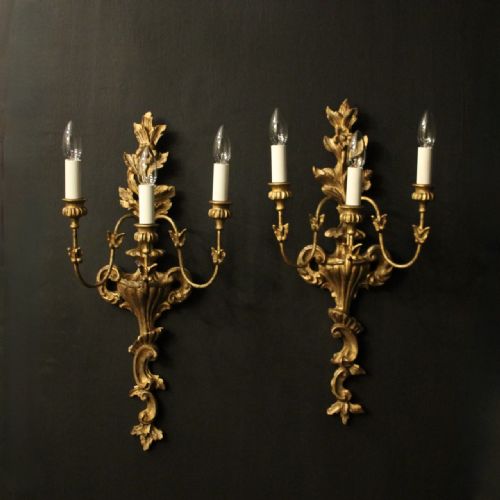 italian pair of giltwood antique wall lights - CATEGORY: ANTIQUE LIGHTING - DATED 1920