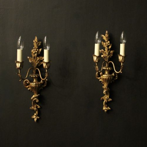 italian pair of giltwood antique wall lights - CATEGORY: ANTIQUE LIGHTING - DATED 1920