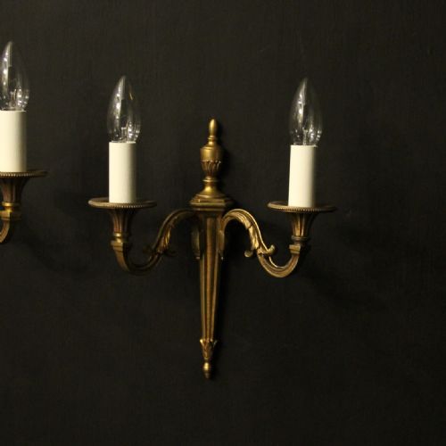 FRENCH PAIR OF GILDED ANTIQUE WALL LIGHTS - ADDITIONAL PHOTO 1