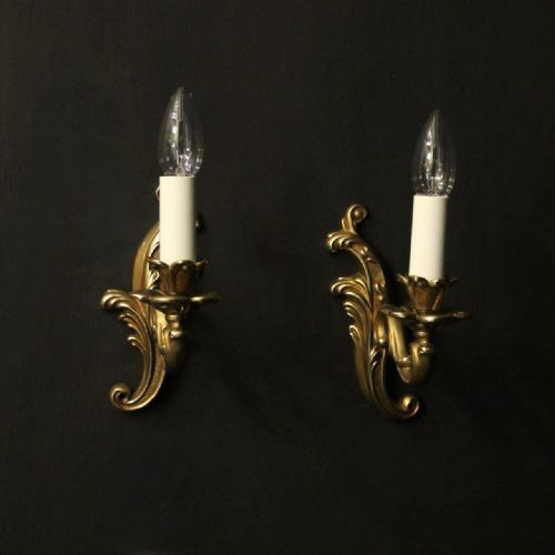 FRENCH GILDED BRONZE SINGLE ARM WALL LIGHTS - ADDITIONAL PHOTO 1