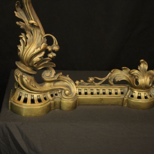 FRENCH 19TH CENTURY GILDED BRONZE EXTENDABLE FIRE FENDER - ADDITIONAL PHOTO 2