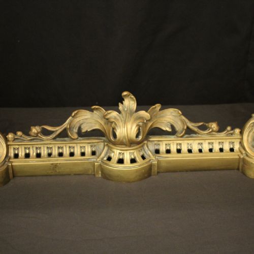 FRENCH 19TH CENTURY GILDED BRONZE EXTENDABLE FIRE FENDER - ADDITIONAL PHOTO 7