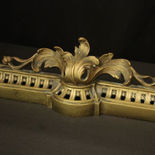 FRENCH 19TH CENTURY GILDED BRONZE EXTENDABLE FIRE FENDER - ADDITIONAL PHOTO 8