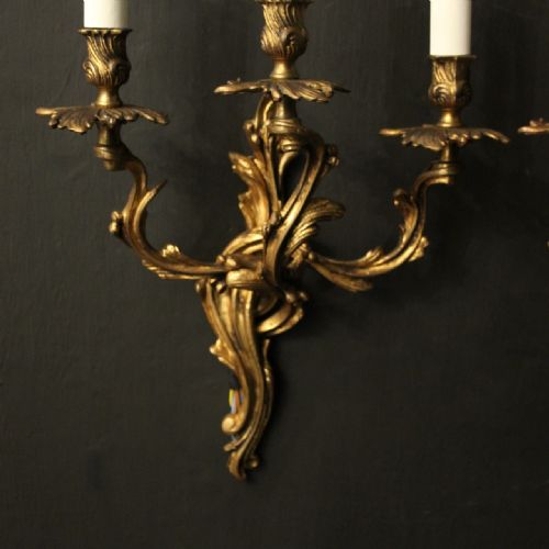 FRENCH PAIR OF GILDED BRONZE ANTIQUE WALL LIGHTS - ADDITIONAL PHOTO 2