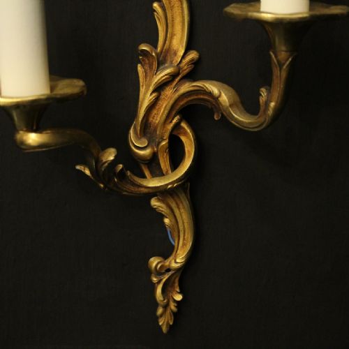 FRENCH PAIR OF GILDED BRONZE ANTIQUE WALL LIGHTS - ADDITIONAL PHOTO 1