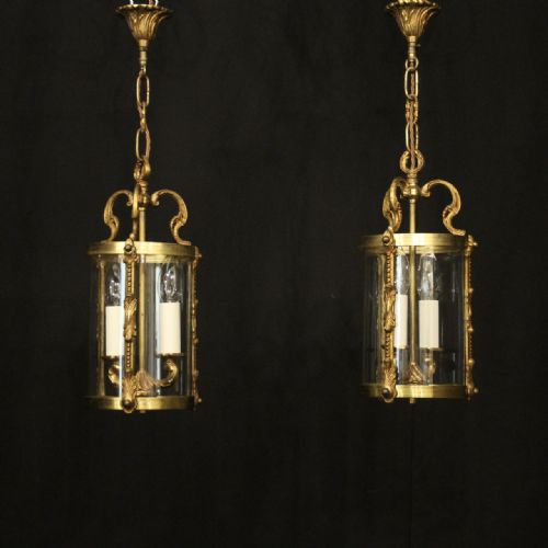 french small pair of gilded brass hall lanterns - CATEGORY: ANTIQUE LIGHTING - DATED 1930