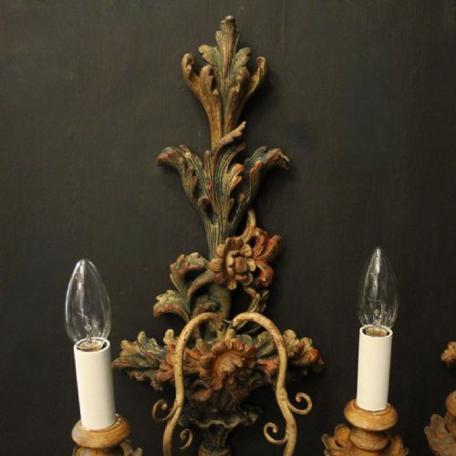ITALIAN PAIR OF POLYCHROME GILDED ANTIQUE WALL LIGHTS - ADDITIONAL PHOTO 5