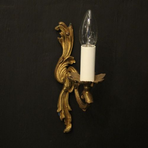 FRENCH PAIR OF GILDED SINGLE ARM WALL LIGHTS - ADDITIONAL PHOTO 1