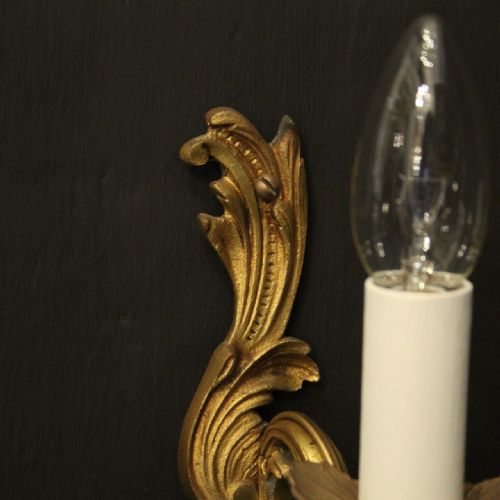 FRENCH PAIR OF GILDED SINGLE ARM WALL LIGHTS - ADDITIONAL PHOTO 3