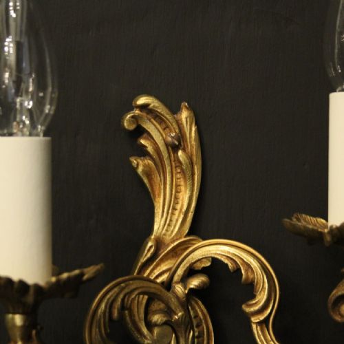 FRENCH PAIR OF GILDED TWIN ARM ANTIQUE WALL LIGHTS - ADDITIONAL PHOTO 4