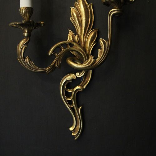 FRENCH PAIR OF GILDED BRONZE ANTIQUE WALL LIGHTS - ADDITIONAL PHOTO 3