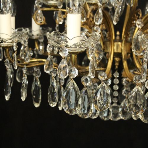 ITALIAN GILDED 16 LIGHT CRYSTAL ANTIQUE CHANDELIER - ADDITIONAL PHOTO 2