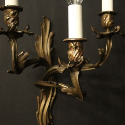 FRENCH PAIR OF BRONZE ANTIQUE WALL SCONCES - ADDITIONAL PHOTO 5