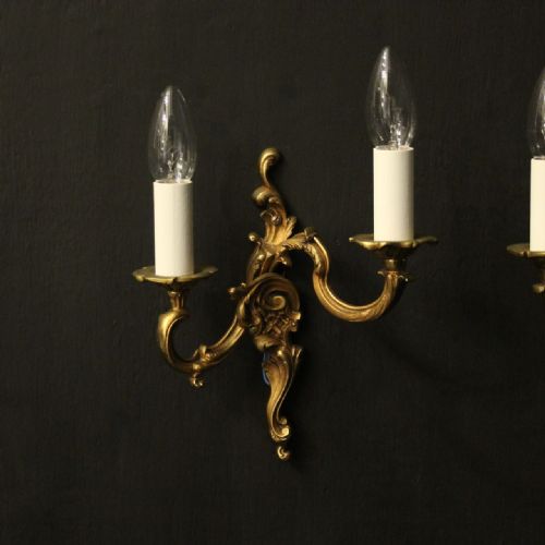 FRENCH PAIR OF GILDED BRONZE ANTIQUE WALL LIGHTS - ADDITIONAL PHOTO 1