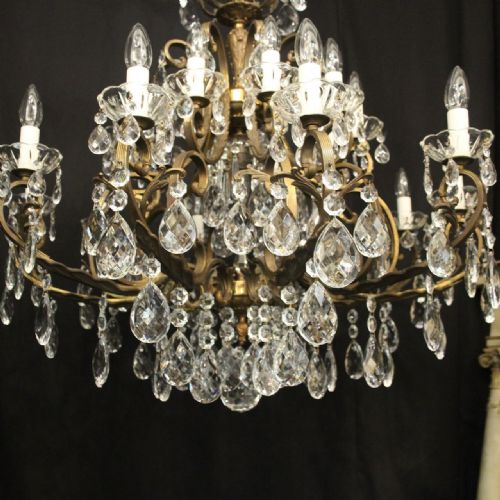 ITALIAN LARGE GILDED BRONZE 21 LIGHT ANTIQUE CHANDELIER - ADDITIONAL PHOTO 3