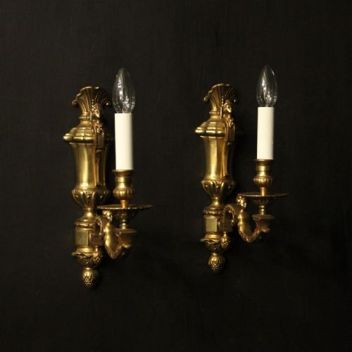 french pair gilded bronze single wall lights - CATEGORY: ANTIQUE LIGHTING - DATED 1930