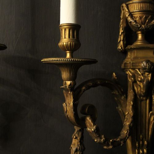 FRENCH PAIR OF GILDED BRONZE ANTIQUE WALL SCONCES - ADDITIONAL PHOTO 4