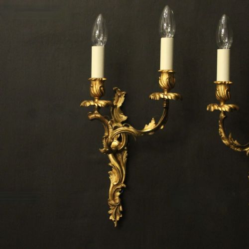 FRENCH PAIR OF GILDED BRONZE ANTIQUE WALL LIGHTS - ADDITIONAL PHOTO 1