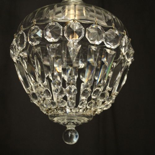 ENGLISH PAIR OF ANTIQUE CRYSTAL BAG CHANDELIERS - ADDITIONAL PHOTO 7