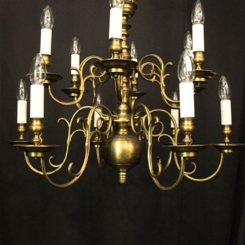ENGLISH BRASS 12 LIGHT LATE 19TH CENTURY ANTIQUE CHANDELIER - ADDITIONAL PHOTO 1