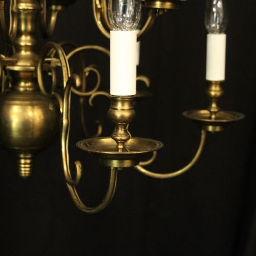 ENGLISH BRASS 12 LIGHT LATE 19TH CENTURY ANTIQUE CHANDELIER - ADDITIONAL PHOTO 3