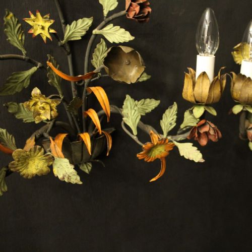 FRENCH PAIR OF TOLEWARE FLORAL WALL LIGHTS - ADDITIONAL PHOTO 6