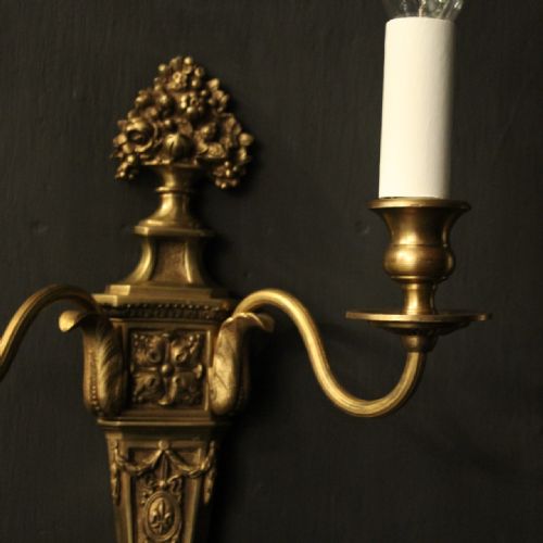 FRENCH PAIR OF GILDED BRONZE ANTIQUE WALL LIGHTS - ADDITIONAL PHOTO 7