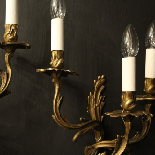 FRENCH PAIR OF GILDED BRONZE ANTIQUE WALL SCONCES - ADDITIONAL PHOTO 5
