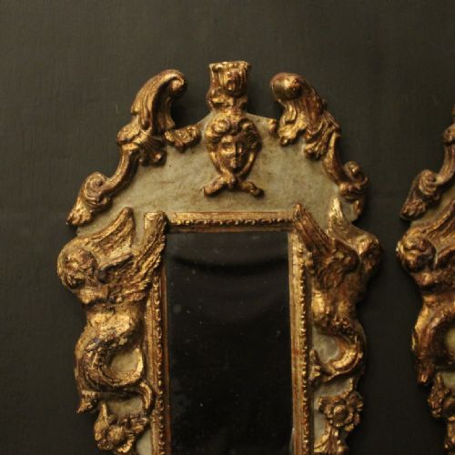 FLORENTINE PAIR OF GILTWOOD ANTIQUE GIRANDOLES - ADDITIONAL PHOTO 1