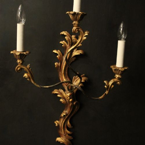 FRENCH LARGE PAIR OF GILTWOOD TRIPLE ARM ANTIQUE WALL LIGHTS - ADDITIONAL PHOTO 5
