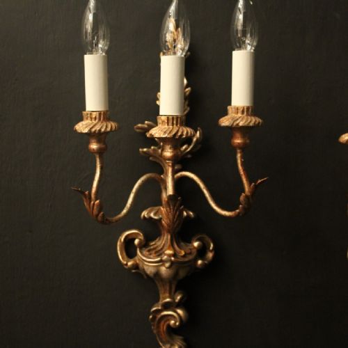 ITALIAN PAIR OF GILTWOOD TRIPLE ARM ANTIQUE WALL LIGHTS - ADDITIONAL PHOTO 7