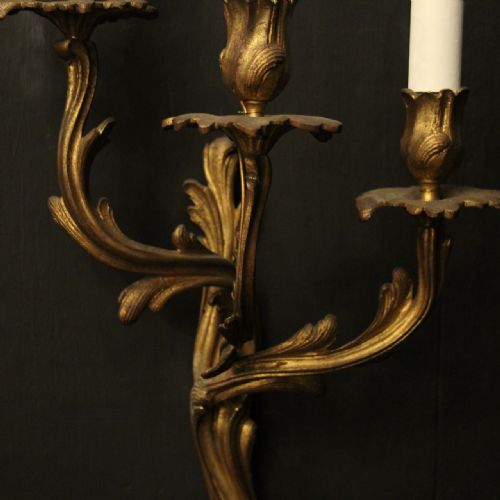 FRENCH PAIR OF GILDED BRONZE ANTIQUE WALL SCONCES - ADDITIONAL PHOTO 3