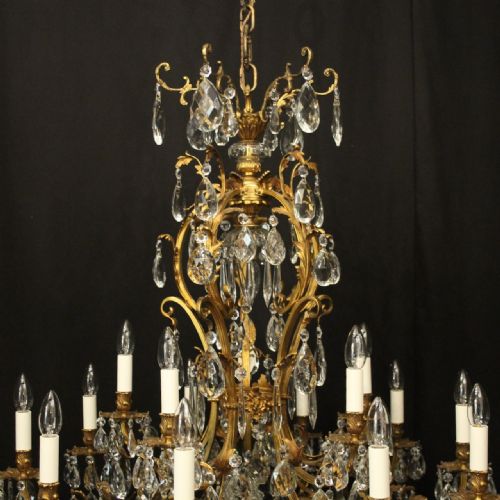 FRENCH GILDED BRONZE CRYSTAL 21 LIGHT TIERED CRYSTAL CHANDELIER - ADDITIONAL PHOTO 6
