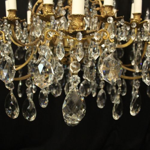 FRENCH GILDED BRONZE CRYSTAL 20 LIGHT ANTIQUE CHANDELIER - ADDITIONAL PHOTO 6