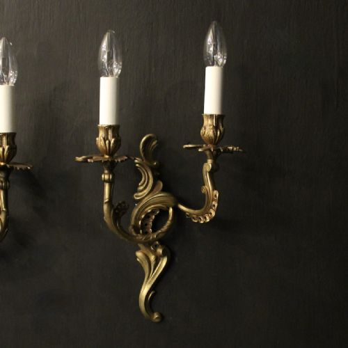 FRENCH PAIR OF GILDED BRASS ANTIQUE WALL LIGHTS - ADDITIONAL PHOTO 1
