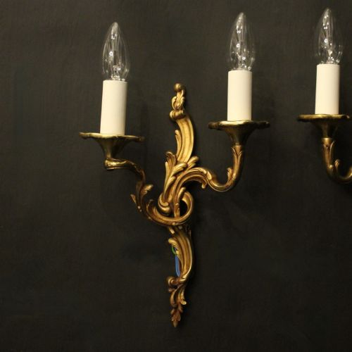 FRENCH PAIR OF GILDED BRONZE ANTIQUE WALL LIGHTS - ADDITIONAL PHOTO 1