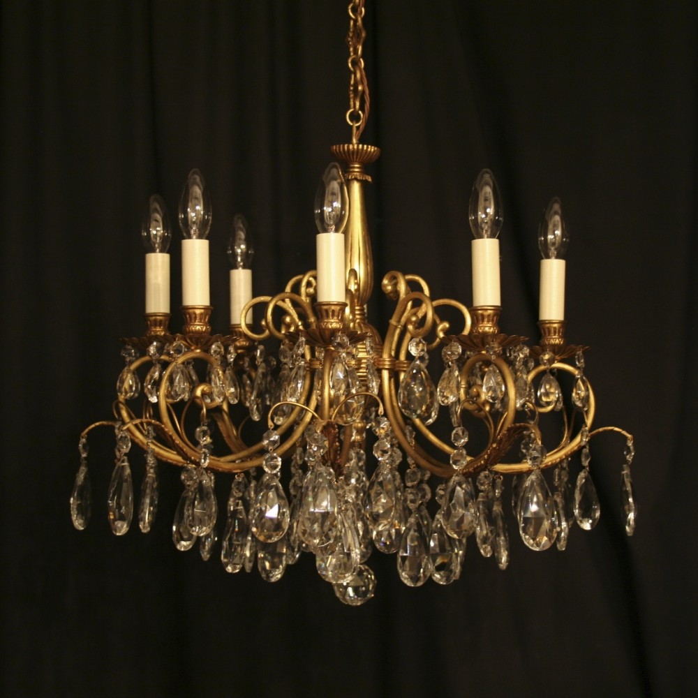 An Italian Gilded Cast Brass 8 Light Antique Chandelier