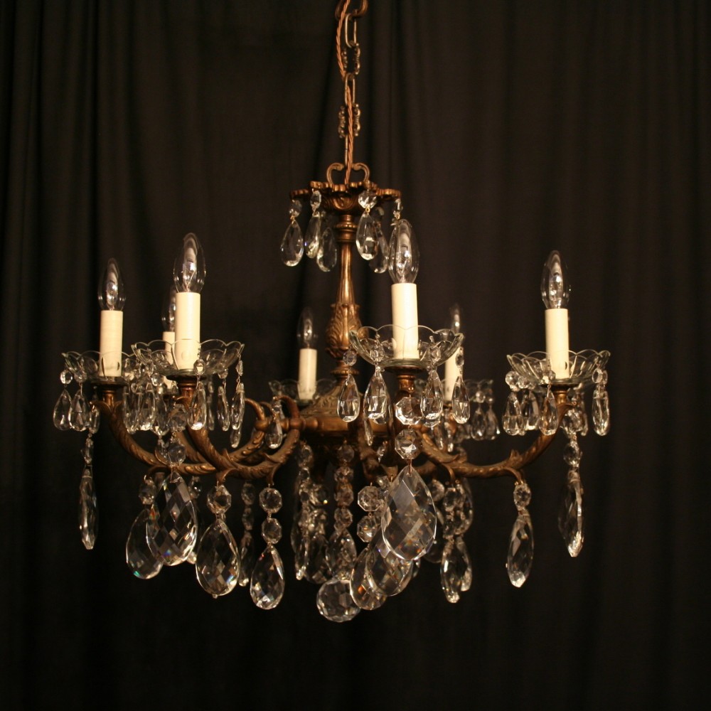 An Italian Gilded Cast Brass 8 Light Antique Chandelier