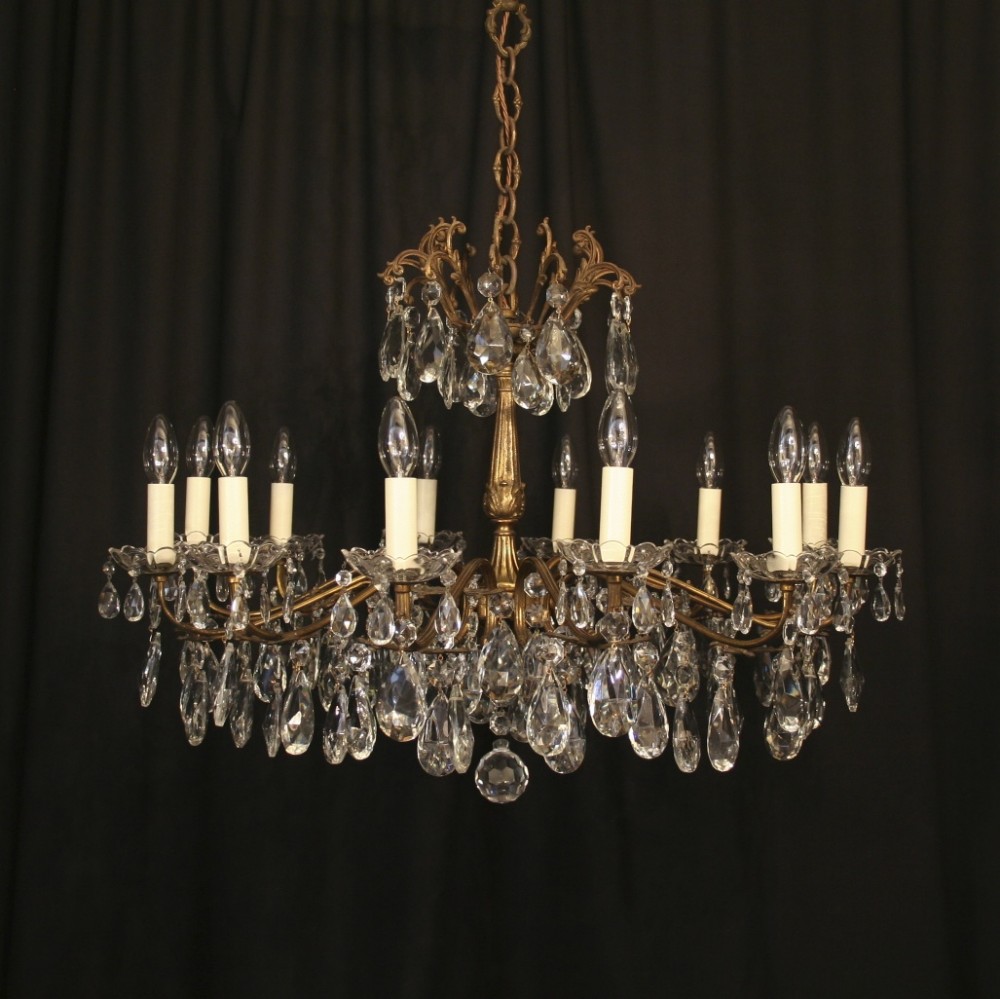 An Italian Gilded 12 Light Antique Chandelier