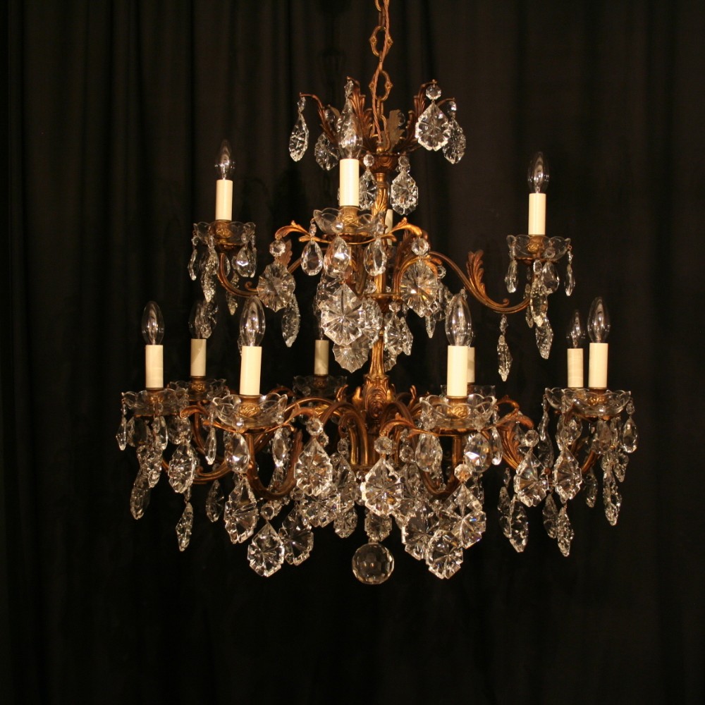 An Italian Gilded 12 Light Antique Chandelier
