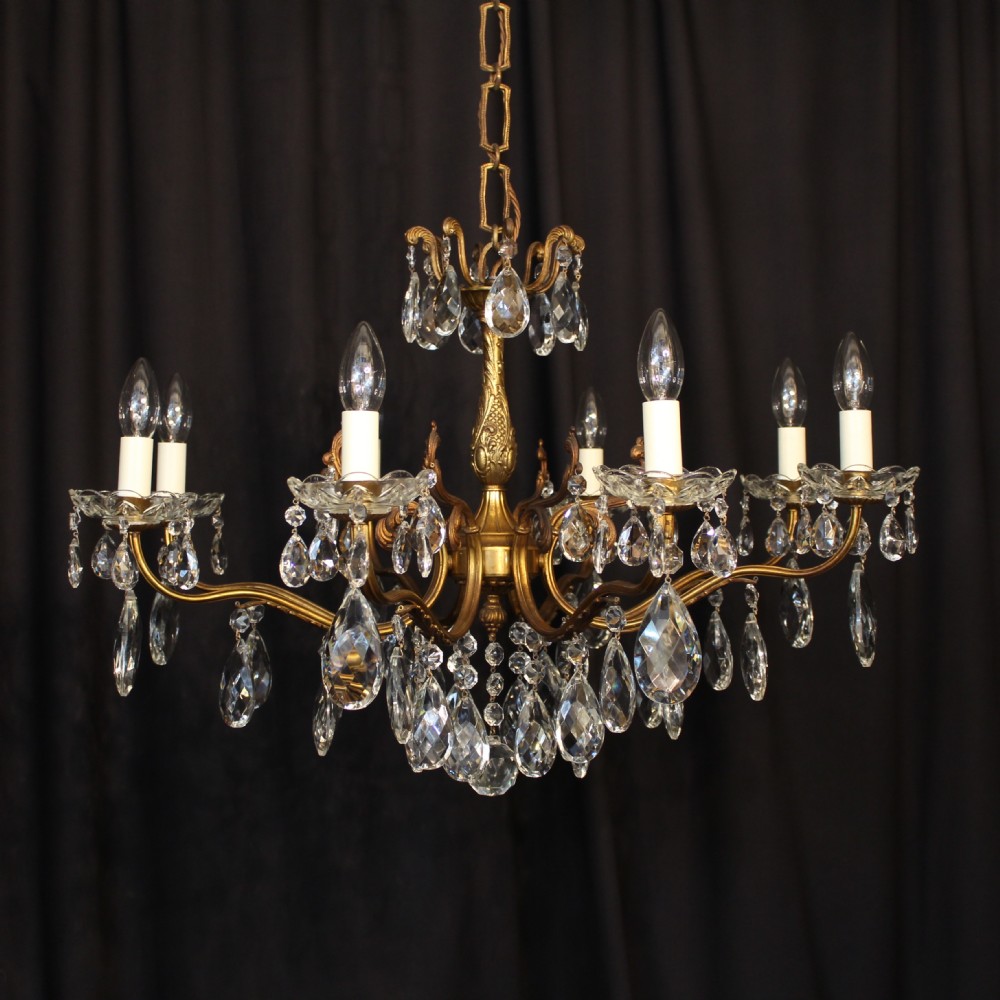 An Italian 8 Light Gilded Antique Chandelier