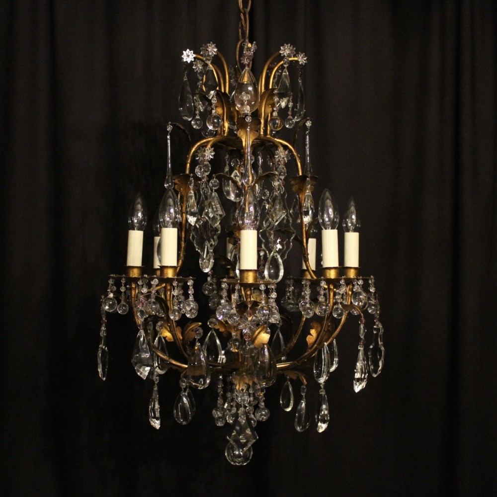 An Italian Florentine 8 Light Antique Chandelier