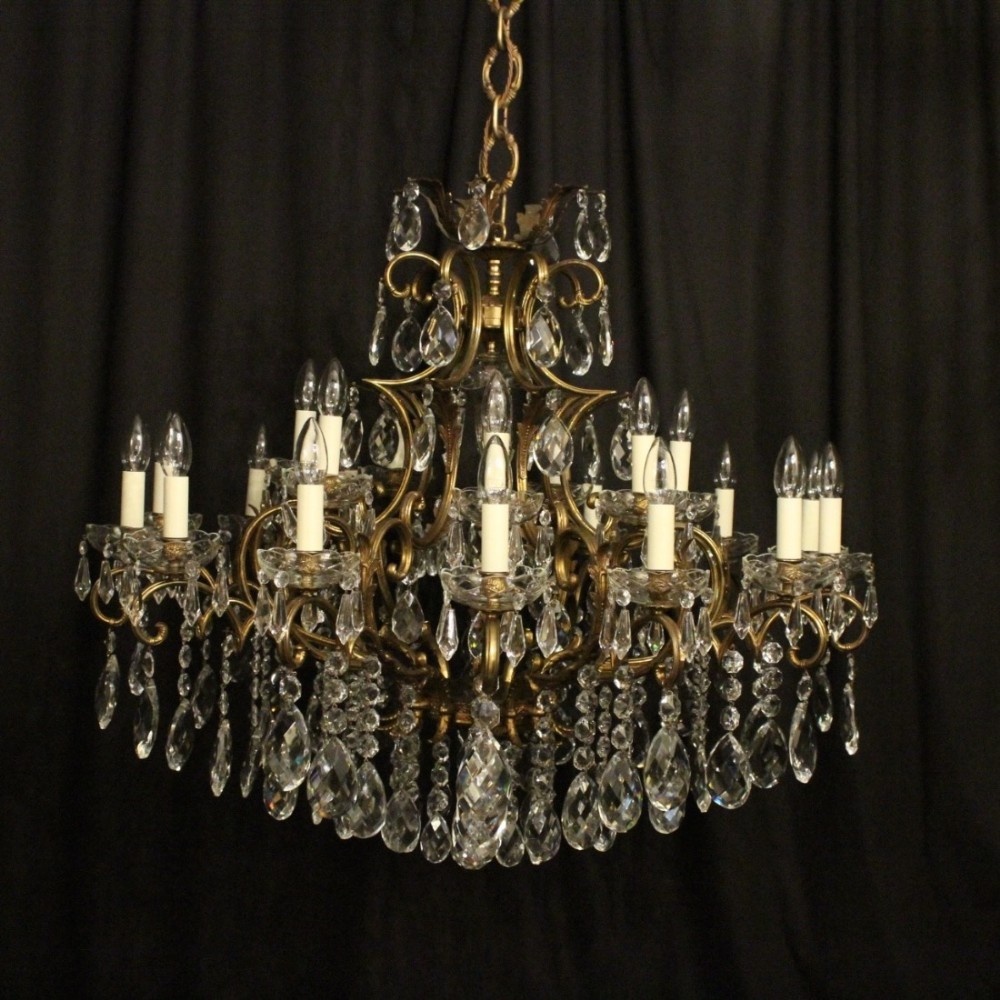 Italian Gilded 22 Light Antique Chandelier